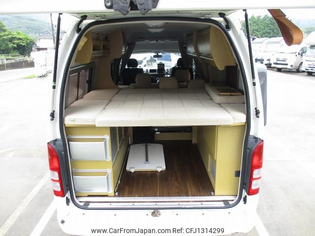 toyota hiace-van 2011 GOO_JP_700050416230250620002 image 2