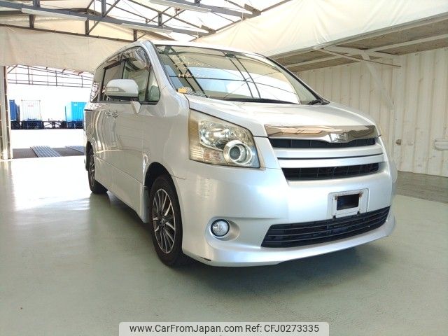 toyota noah 2007 ENHANCEAUTO_1_ea288251 image 1