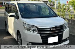 toyota noah 2015 TE4883