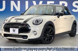 mini mini-others 2018 CFJ1796180