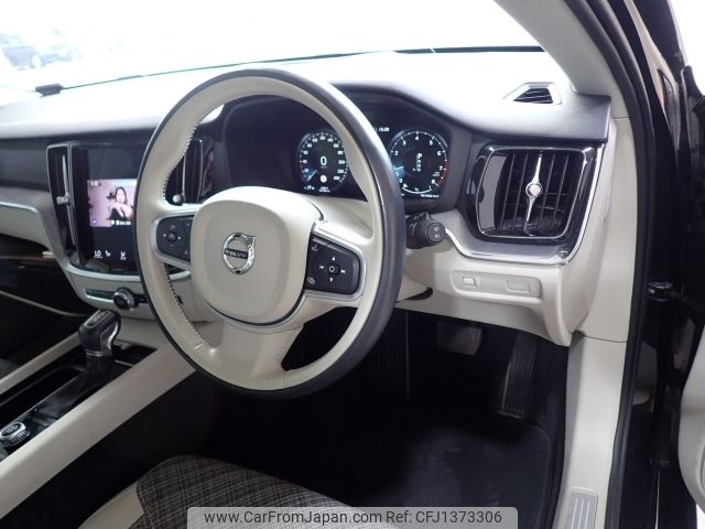 volvo v60 2019 -VOLVO--Volvo V60 DBA-ZB420--YV1ZW10MDK2334358---VOLVO--Volvo V60 DBA-ZB420--YV1ZW10MDK2334358- image 2