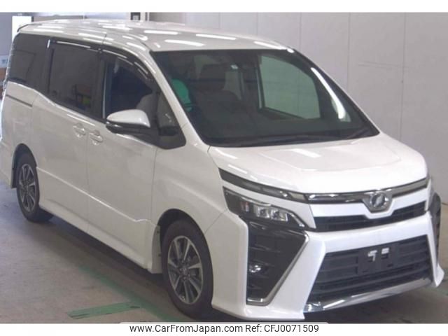 toyota voxy 2017 quick_quick_DBA-ZRR80W_0354116 image 1