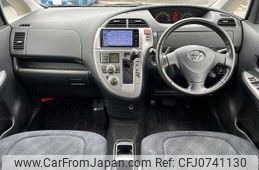 toyota ractis 2006 504928-927876