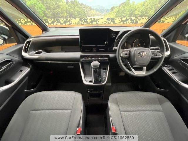 toyota voxy 2024 CFJ1062550 image 2