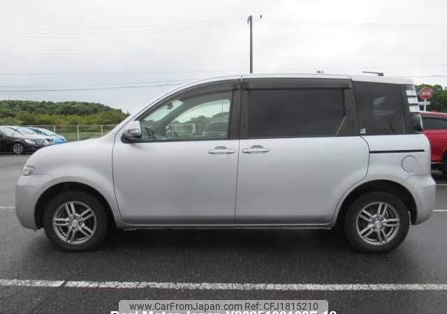 toyota sienta 2009 CFJ1815210 image 2