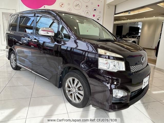 toyota voxy 2011 -TOYOTA--Voxy DBA-ZRR70W--ZRR70-0453735---TOYOTA--Voxy DBA-ZRR70W--ZRR70-0453735- image 1