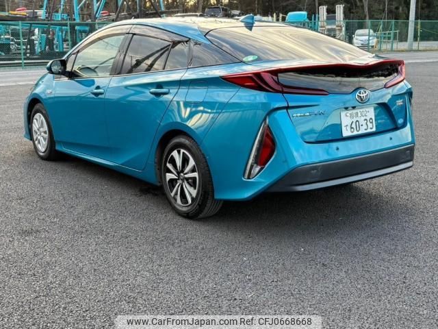 toyota prius-phv 2017 quick_quick_DLA-ZVW52_3021485 image 2