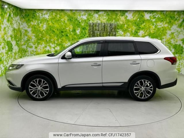 mitsubishi outlander 2016 CFJ1742357 image 2