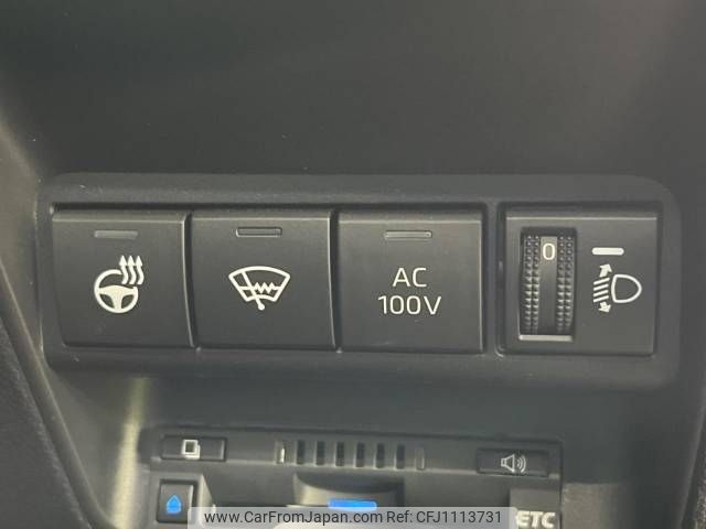 toyota aqua 2022 -TOYOTA--AQUA 6AA-MXPK16--MXPK16-2009600---TOYOTA--AQUA 6AA-MXPK16--MXPK16-2009600- image 2