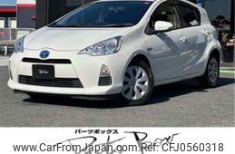 toyota aqua 2012 CFJ0560318