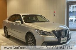 toyota crown 2013 CFJ1642174