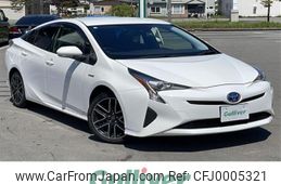 toyota prius 2017 -TOYOTA--Prius DAA-ZVW55--ZVW55-8047404---TOYOTA--Prius DAA-ZVW55--ZVW55-8047404-