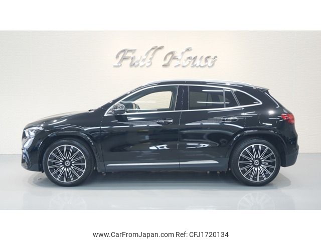 mercedes-benz gla-class 2024 CFJ1720134 image 1