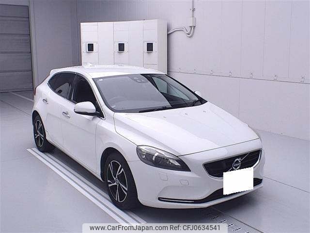 volvo v40 2015 -VOLVO 【岐阜 303ﾆ2002】--Volvo V40 MB4164T-2147579---VOLVO 【岐阜 303ﾆ2002】--Volvo V40 MB4164T-2147579- image 1