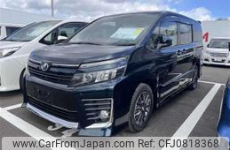 toyota voxy 2014 CFJ0818368