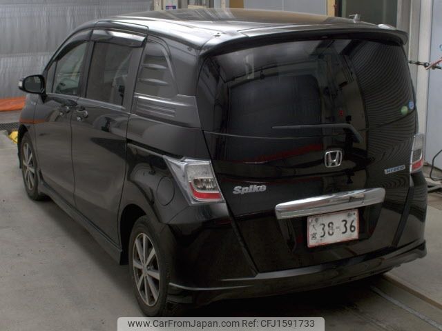 honda freed-spike 2013 CFJ1591733 image 2