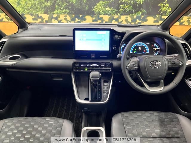toyota voxy 2025 CFJ1723206 image 2