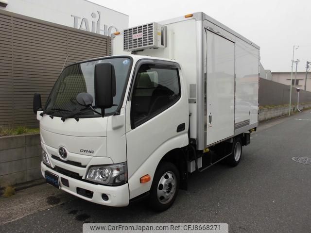 toyota dyna-truck 2022 GOO_NET_EXCHANGE_0203507A30230610W001 image 1