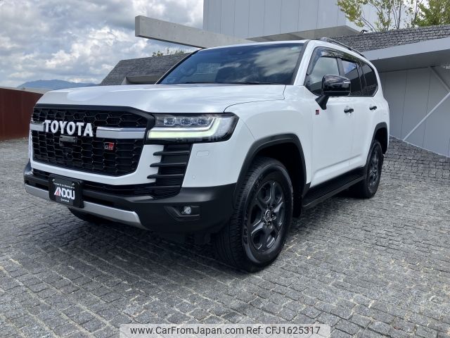 toyota land-cruiser-wagon 2024 CFJ1625317 image 1