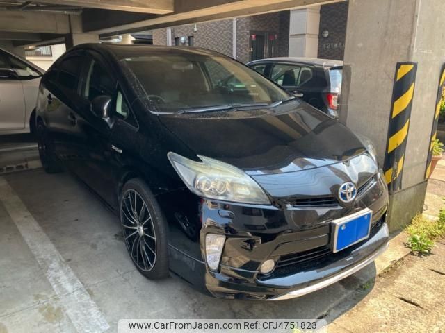 toyota prius 2013 CFJ4751823 image 2
