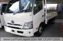 hino dutro 2023 GOO_NET_EXCHANGE_0707934A30240606W001