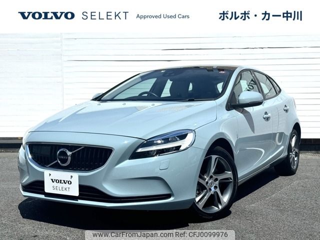 volvo v40 2017 -VOLVO--Volvo V40 DBA-MB4154T--YV1MV2920H2413180---VOLVO--Volvo V40 DBA-MB4154T--YV1MV2920H2413180- image 1