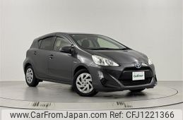 toyota aqua 2017 CFJ1221366