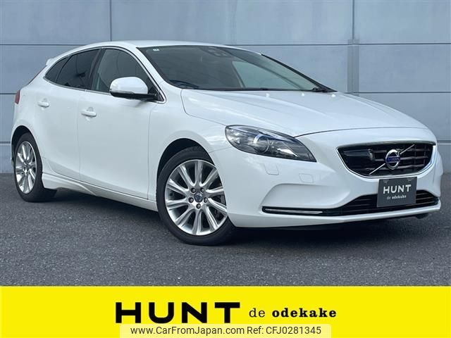 volvo v40 2013 -VOLVO--Volvo V40 DBA-MB4164T--YV1MV485BE2077563---VOLVO--Volvo V40 DBA-MB4164T--YV1MV485BE2077563- image 1