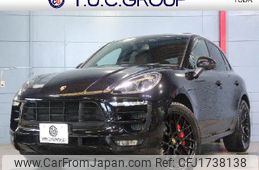 porsche macan 2017 CFJ1738138