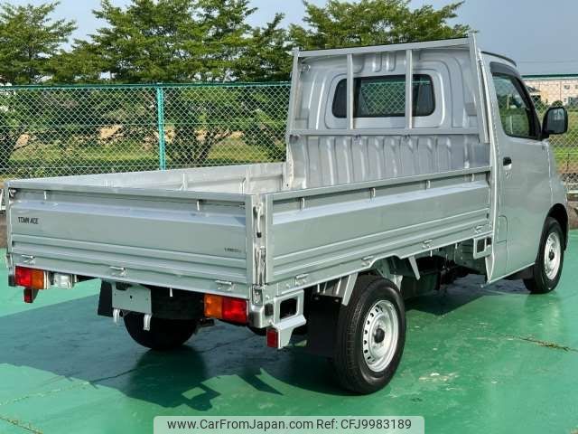 toyota townace-truck 2013 -TOYOTA--Townace Truck ABF-S402U--S402U-0012573---TOYOTA--Townace Truck ABF-S402U--S402U-0012573- image 2