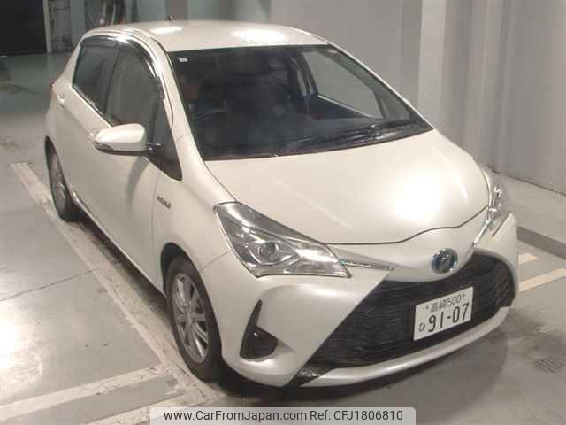 toyota vitz 2017 CFJ1806810 image 1