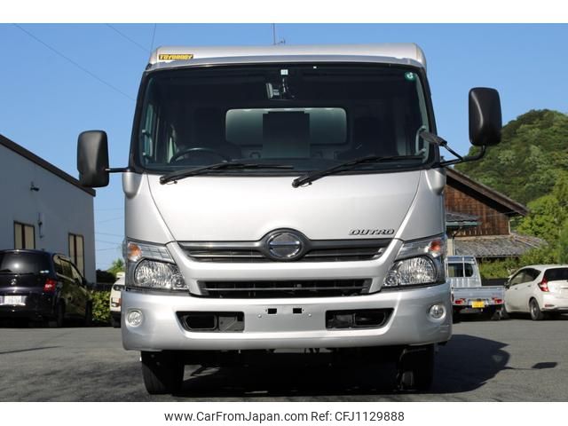 hino dutro 2015 GOO_NET_EXCHANGE_0230013A30250508W002 image 2