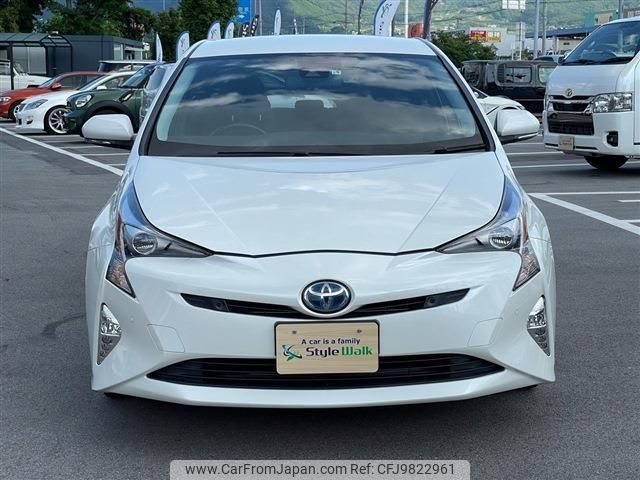 toyota prius 2017 quick_quick_DAA-ZVW50_ZVW50-6083627 image 2