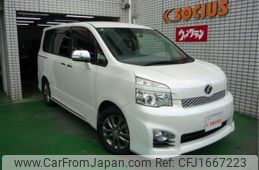 toyota voxy 2012 CFJ1667223