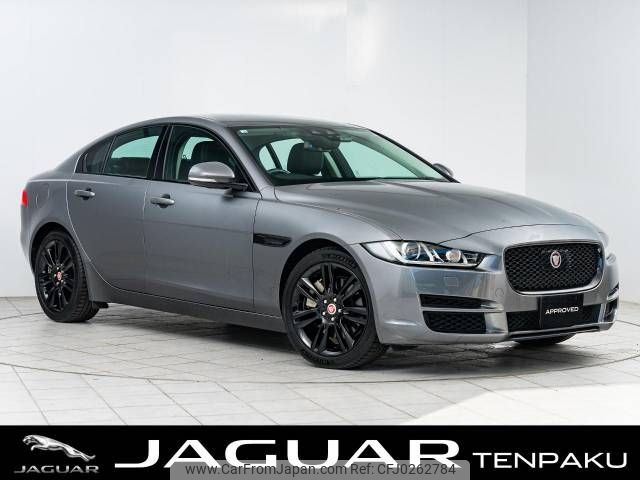 jaguar xe 2018 -JAGUAR--Jaguar XE CBA-JA2XB--SAJAB4AX6JCP43202---JAGUAR--Jaguar XE CBA-JA2XB--SAJAB4AX6JCP43202- image 1