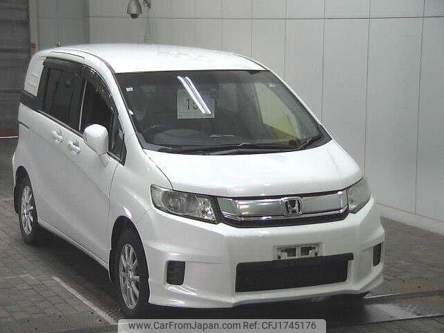 honda freed-spike 2014 CFJ1745176 image 1