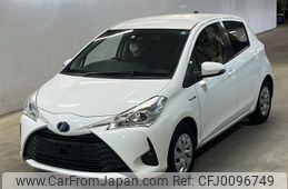 toyota vitz 2018 -TOYOTA--Vitz NHP130-2041672---TOYOTA--Vitz NHP130-2041672-