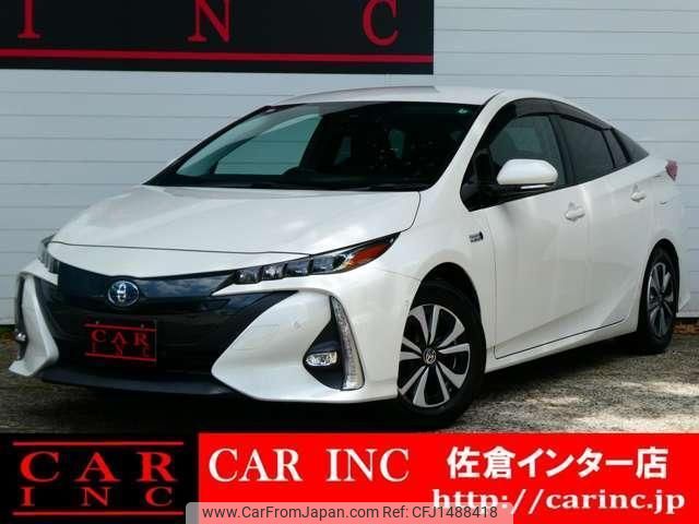 toyota prius-phv 2018 quick_quick_DLA-ZVW52_ZVW52-3103030 image 1