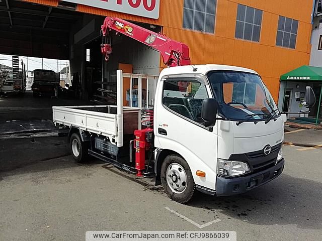 hino dutro 2018 GOO_NET_EXCHANGE_0803382A30240605W008 image 2