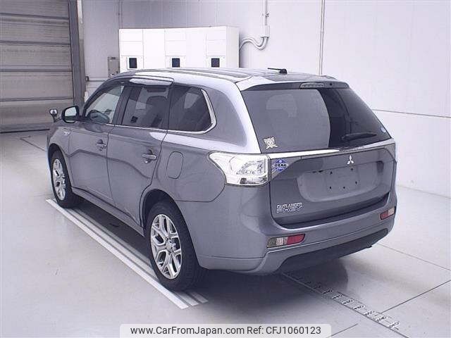 mitsubishi outlander-phev 2015 -MITSUBISHI--Outlander PHEV GG2W-0106072---MITSUBISHI--Outlander PHEV GG2W-0106072- image 2