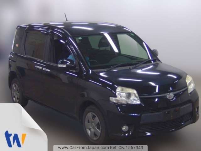 toyota sienta 2013 CFJ1567949 image 1