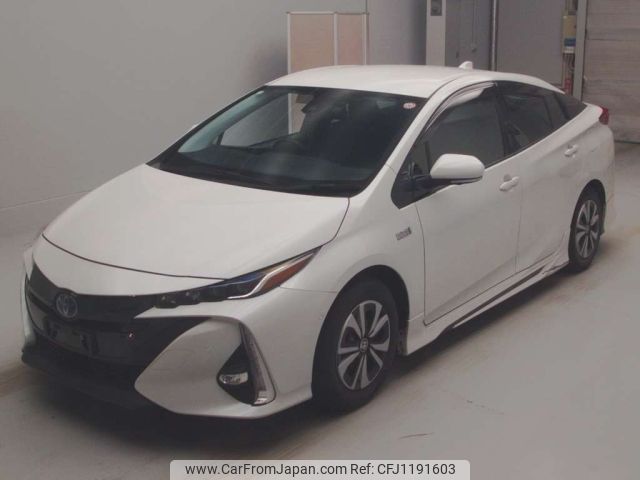 toyota prius-phv 2020 -TOYOTA--Prius PHV ZVW52-3173745---TOYOTA--Prius PHV ZVW52-3173745- image 1