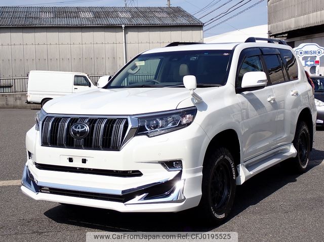 toyota land-cruiser-prado 2020 24940610 image 1