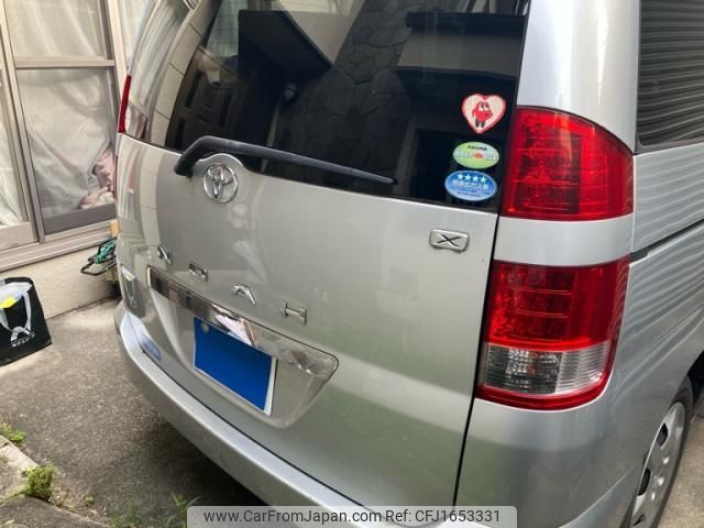 toyota noah 2006 CFJ1653331 image 2