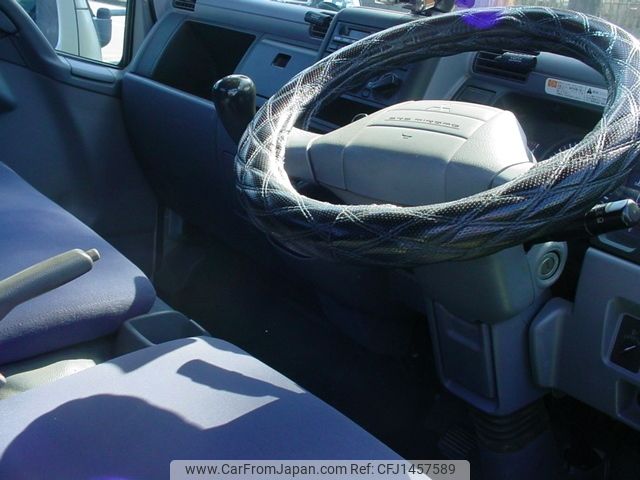 mitsubishi-fuso canter-guts 2011 CFJ1457589 image 2