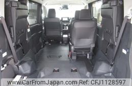 toyota noah 2023 GOO_JP_700056043930250508005