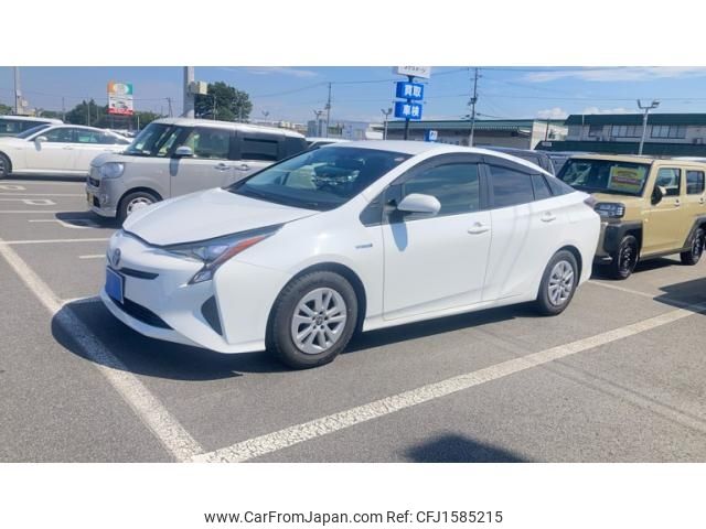 toyota prius 2016 CFJ1585215 image 2