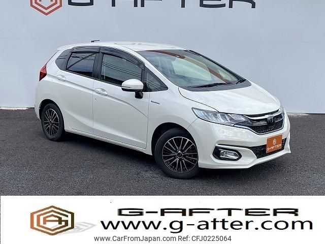 honda fit 2017 -HONDA--Fit DAA-GP5--GP5-1304369---HONDA--Fit DAA-GP5--GP5-1304369- image 1