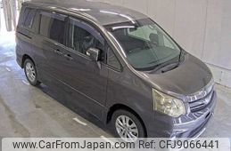 toyota noah 2010 -TOYOTA--Noah ZRR70W--ZRR70-0343876---TOYOTA--Noah ZRR70W--ZRR70-0343876-