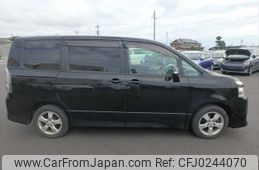 toyota voxy 2009 NIKYO_KF75404